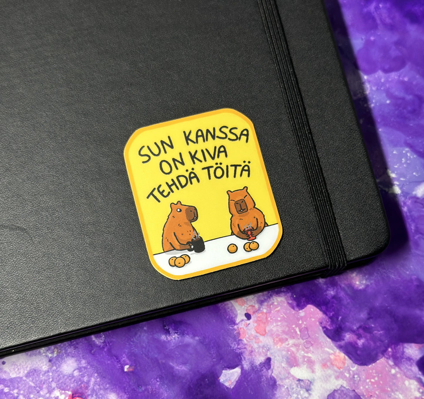 Sun kanssa on kiva tehdä töitä - Säänkestävä tarra