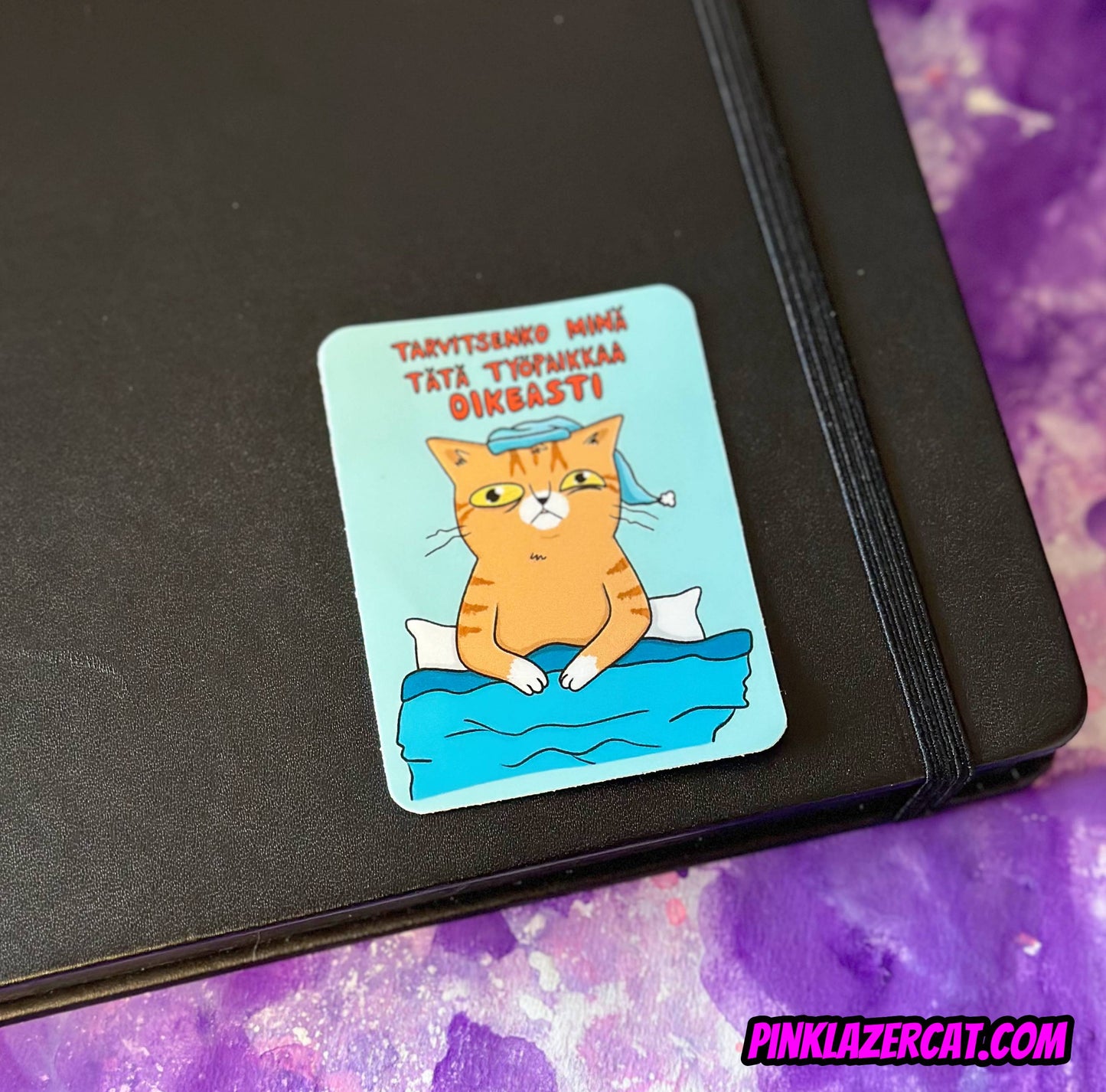 Tarvitsenko minä tätä työpaikkaa oikeasti - Säänkestävä tarra