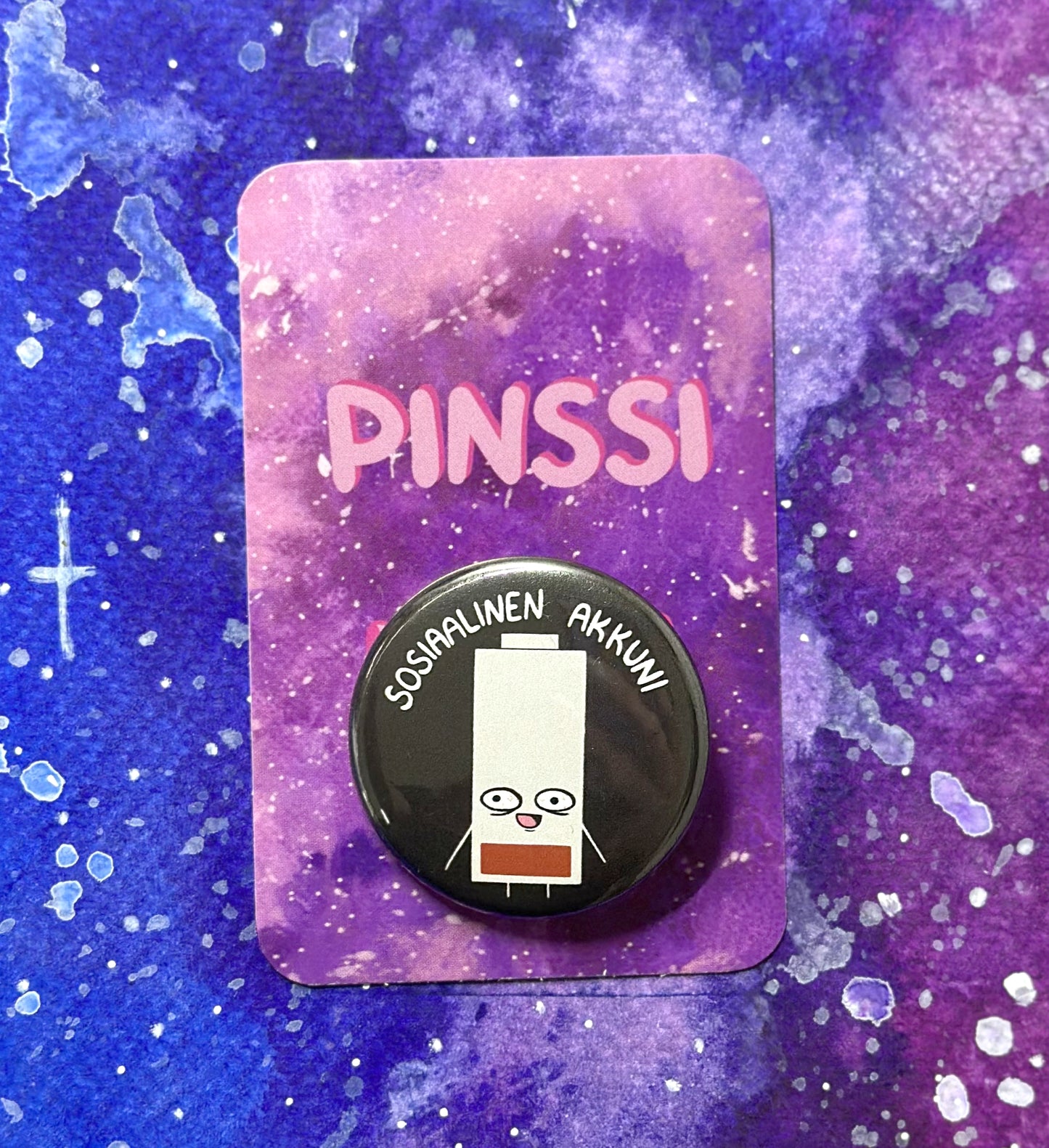 Sosiaalinen akkuni - Pinssi