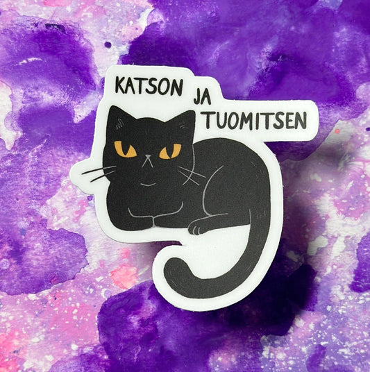 Katson ja tuomitsen - Tarra