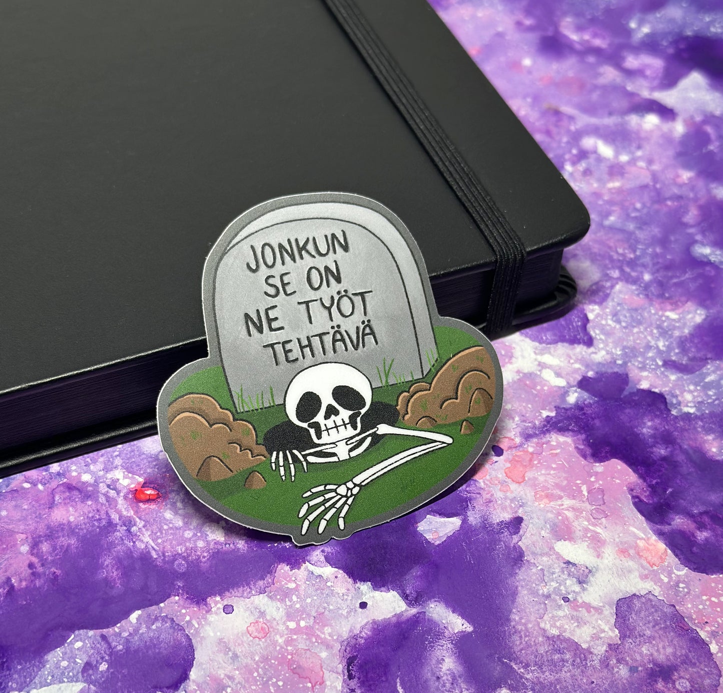 Jonkun se on ne työt tehtävä - Säänkestävä tarra