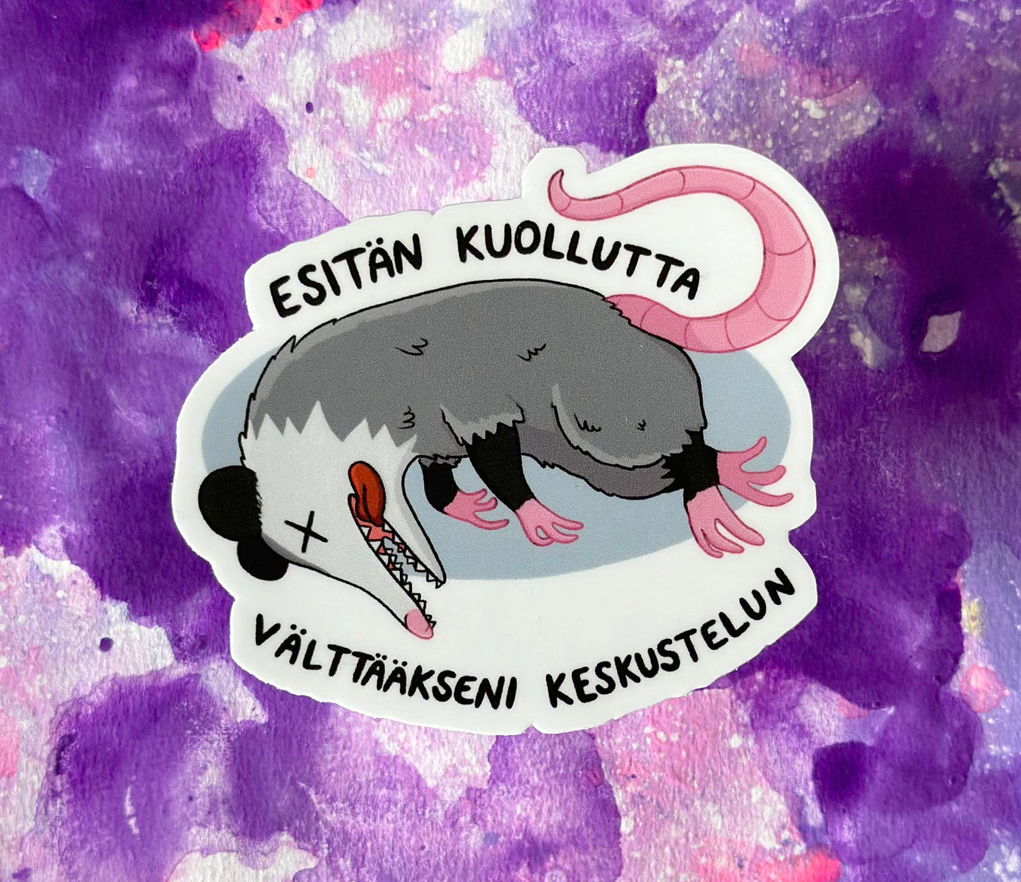 Esitän kuollutta välttääkseni keskustelun - Tarra