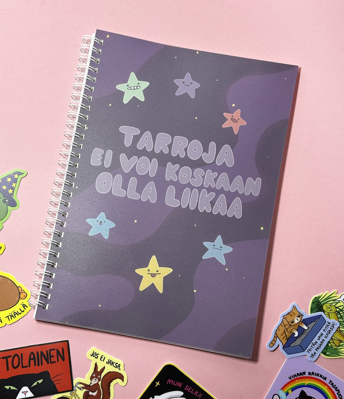 Tarroja ei voi koskaan olla liikaa - Tarrakirja