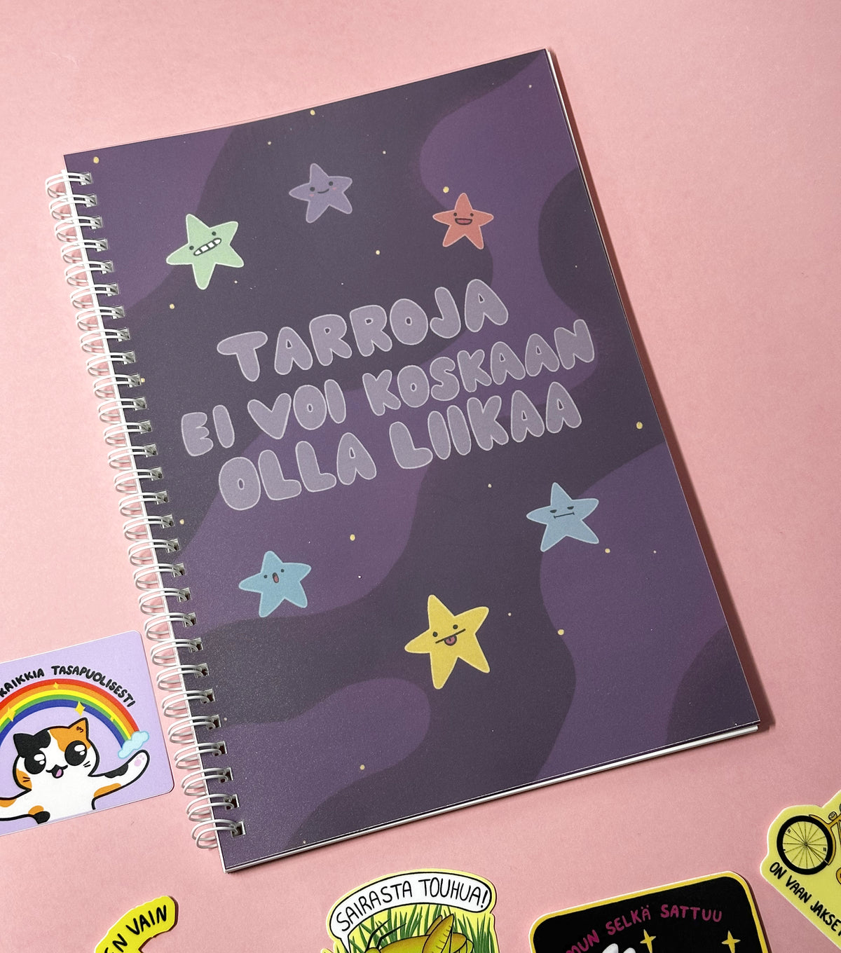 Tarroja ei voi koskaan olla liikaa - Tarrakirja